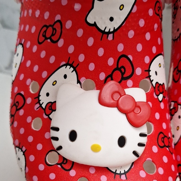 Crocs Hello Kitty Clogs Red Pink Polka Dots Kids size J3 - Picture 4 of 16